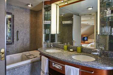 Silversea Cruises - Silver Whisper - Royal Suite 2.jpg